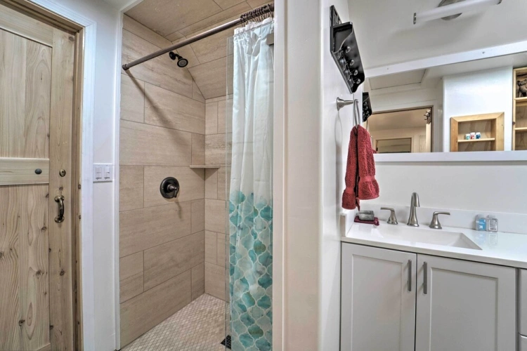 2 Bedrooms Cottage
