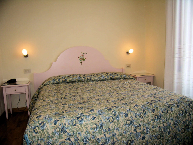 Hotel Savoia E Campana