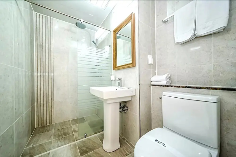 Hotel Pearly Plus