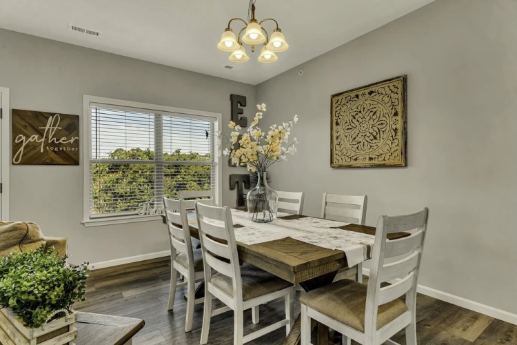 Sunset Bunker 3 Bedroom Condo by RedAwning