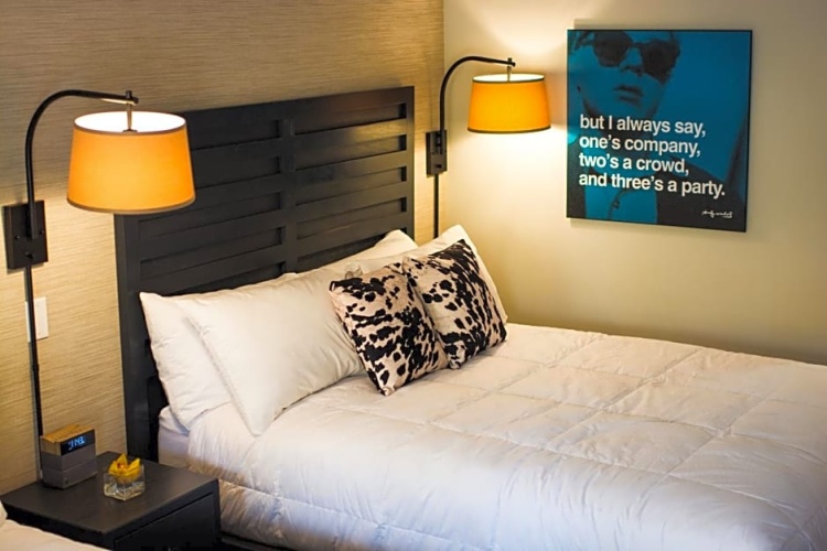 Deluxe Quadruple room
