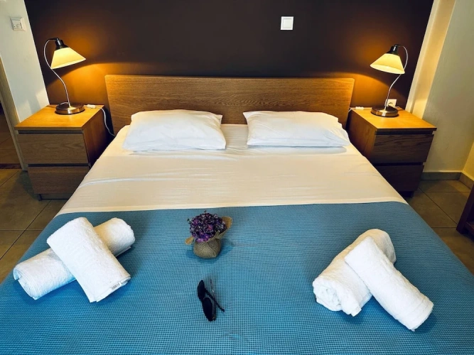 2 Bedrooms Apartment