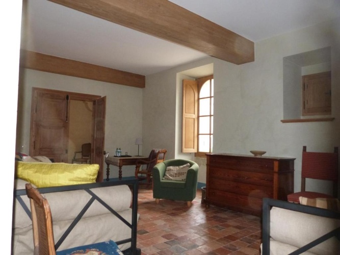 Standard Twin room with garden view