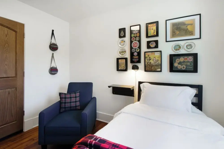 The Commercial Hotel