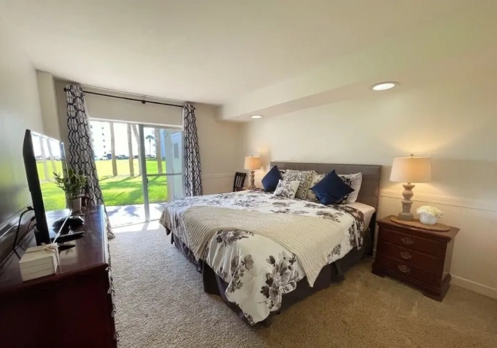 Standard Double room with courtyard view
