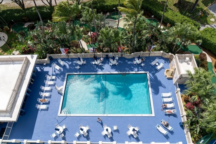 Standard Double room with view