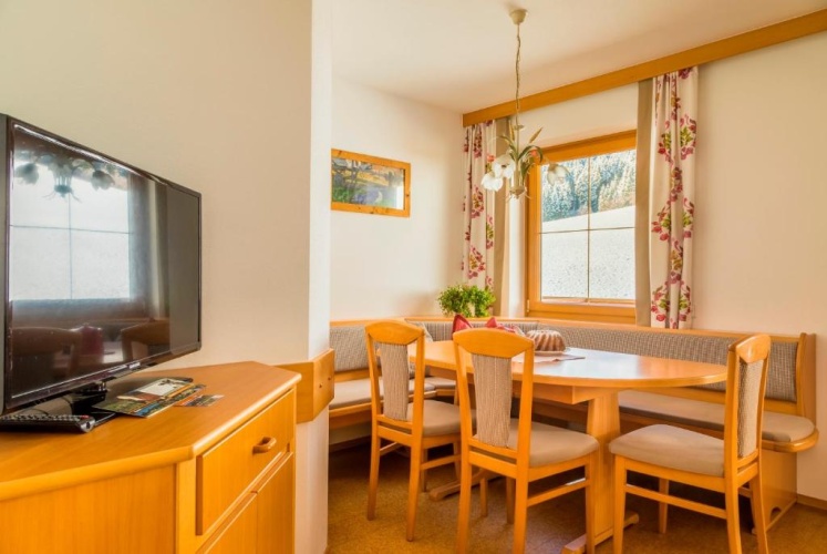 2 Bedrooms Superior Double Apartment with mountain view