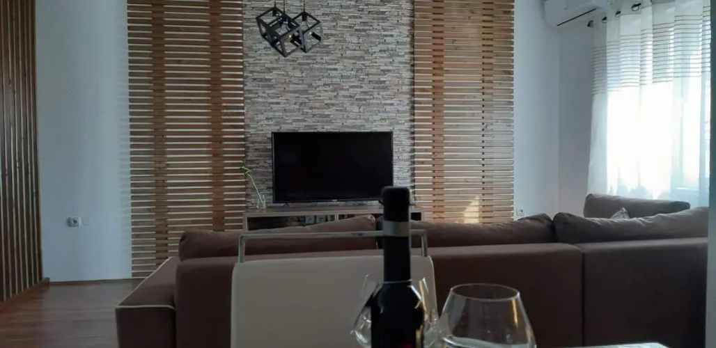 Gold Apartment