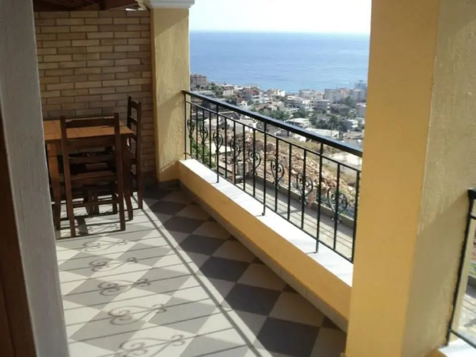 Apart-Hotel Llazari