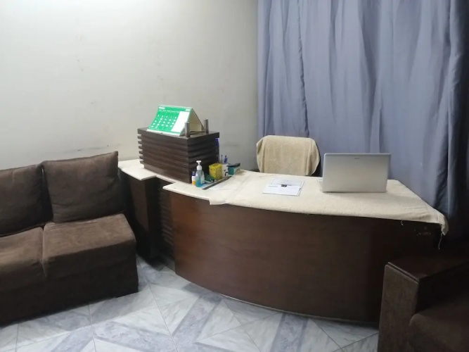 Maple Crest Service Apartment