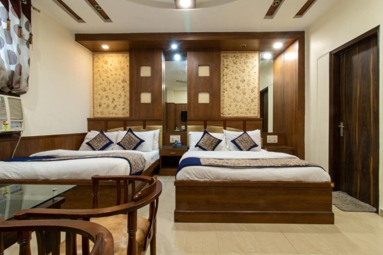 Deluxe Family Suite