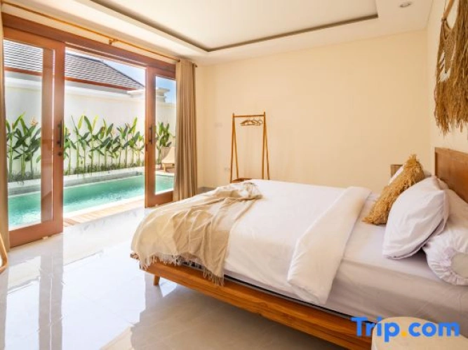 2 Bedrooms Villa