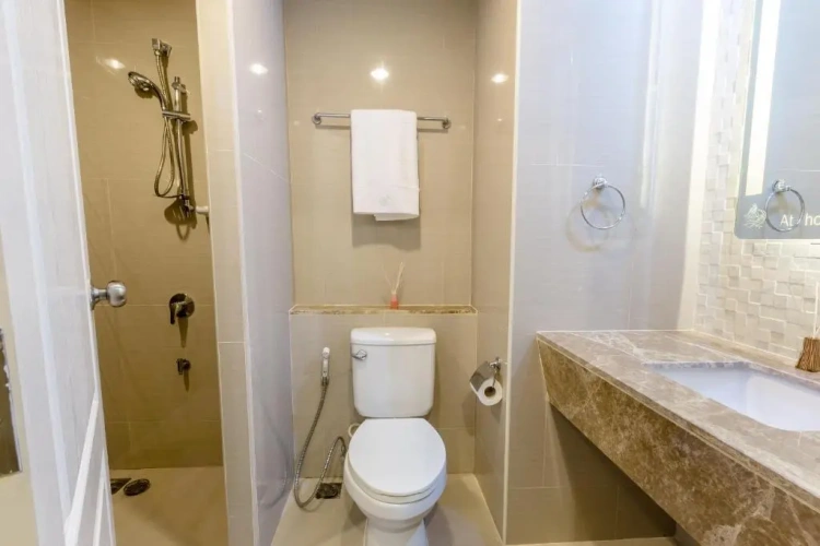 Standard Twin room with balcony