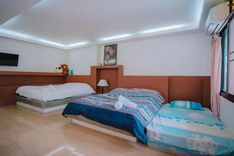 Deluxe Quadruple room
