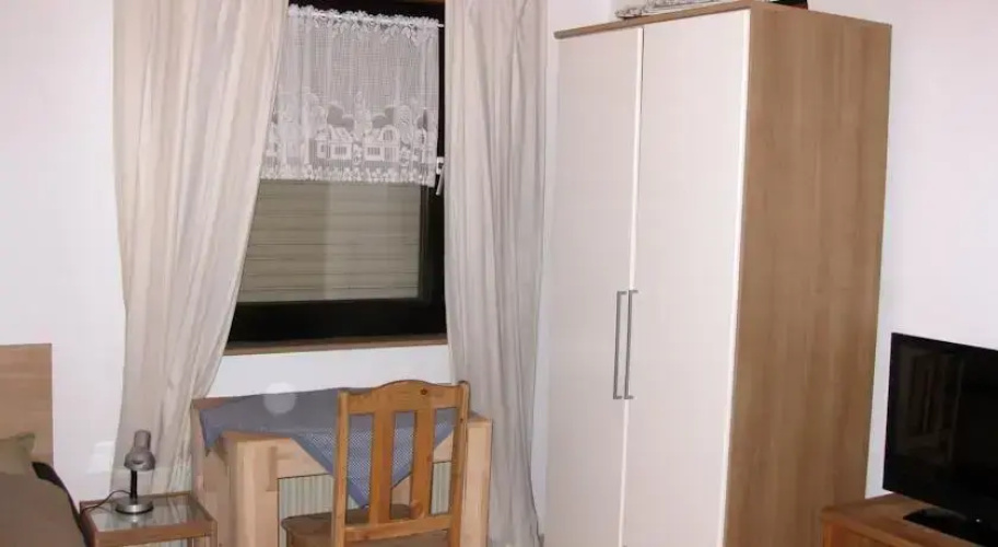 Apartment Airport