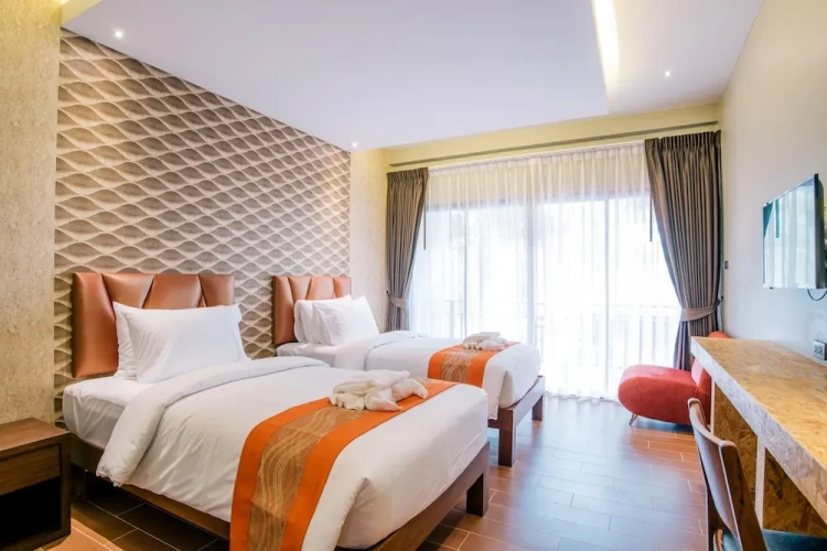 Deluxe room with balcony and with mountain view
