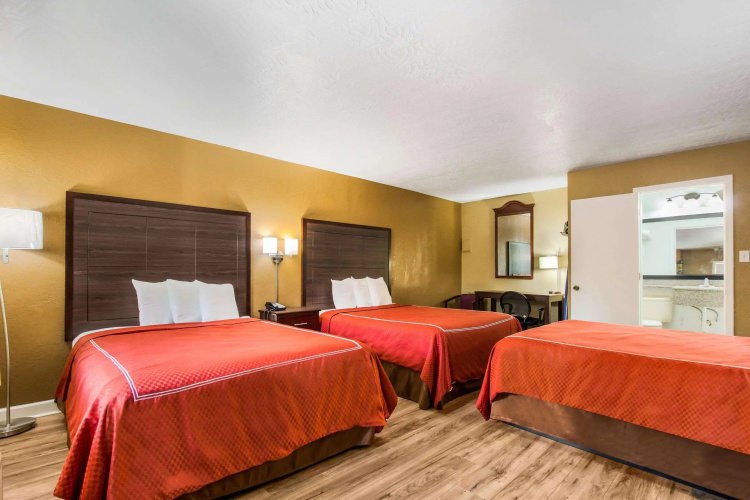 Rodeway Inn