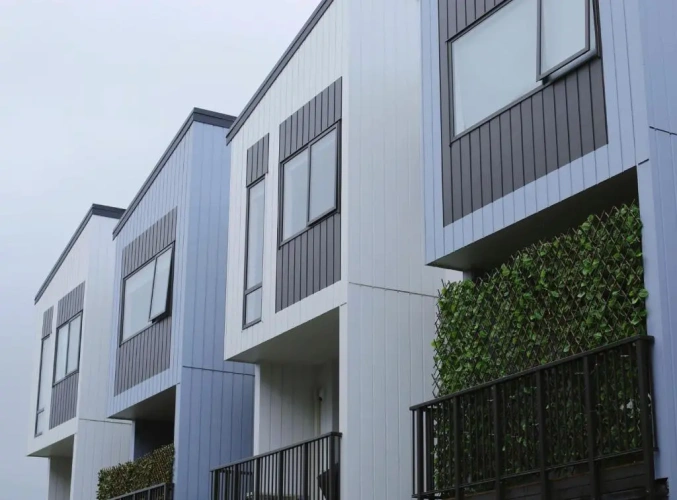 3 Bedrooms Apartment