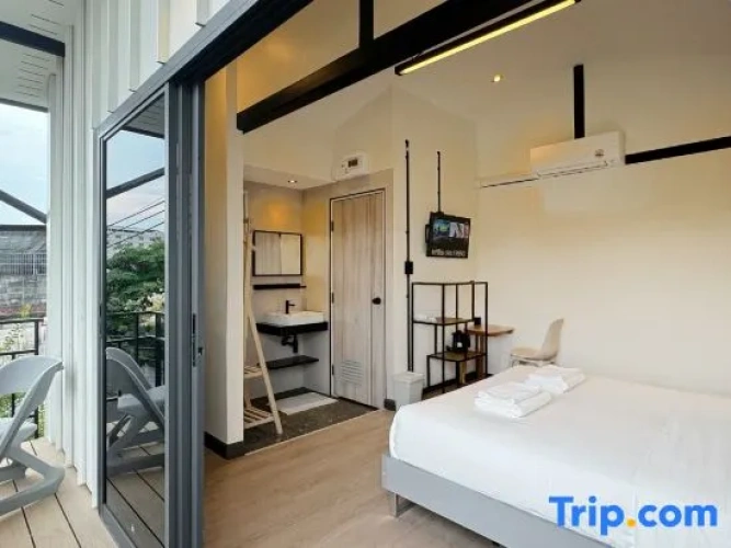 Superior room with balcony