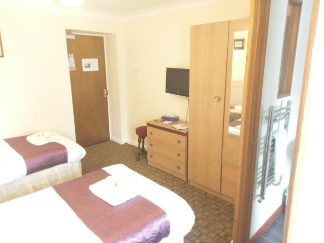 Standard Twin room