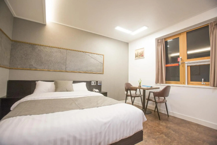 Hotel Major 2