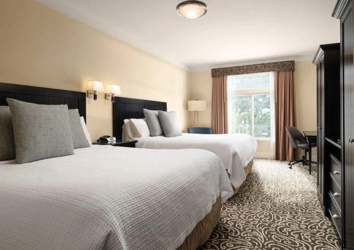 Grand room