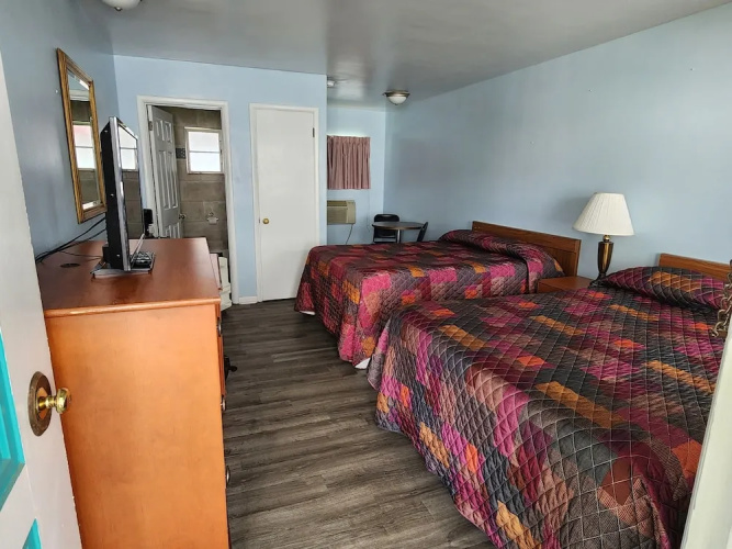 Riviera Motel Erie