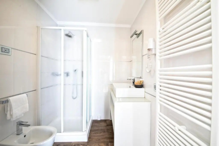 H2O Rooms