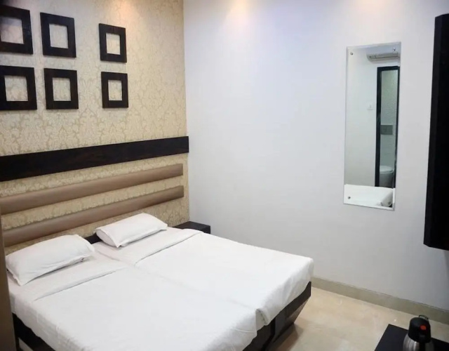 Room Maangta 136 - CST