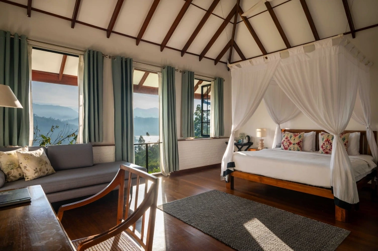 Standard room with lake view
