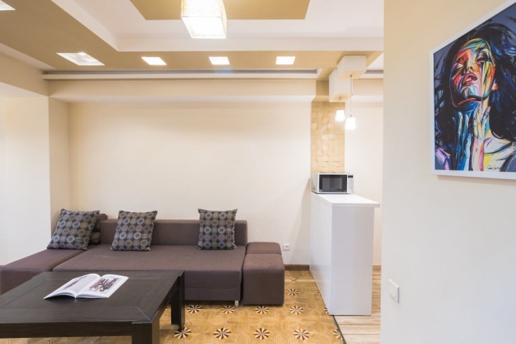 Stay Inn on Mashtots Ave. 40a-7
