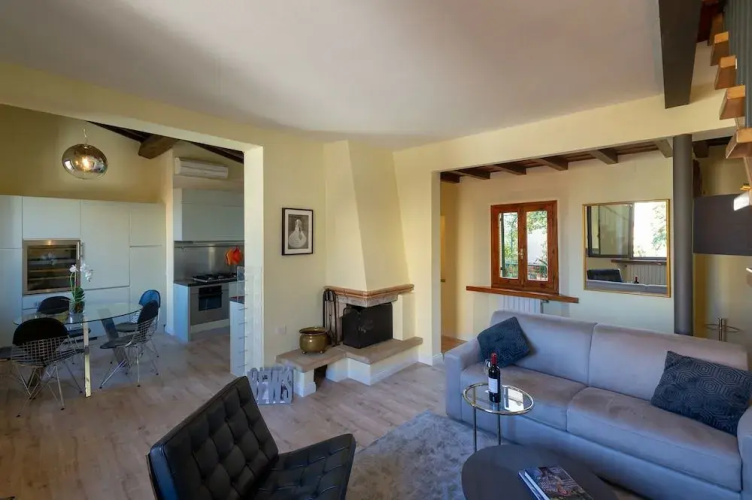 Borgo Albizi 6