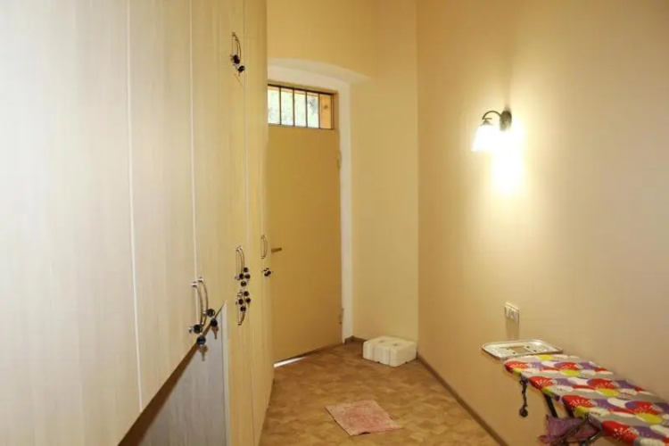 200 metres from Rustaveli avenue