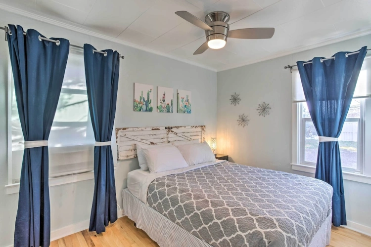 2 Bedrooms Cottage