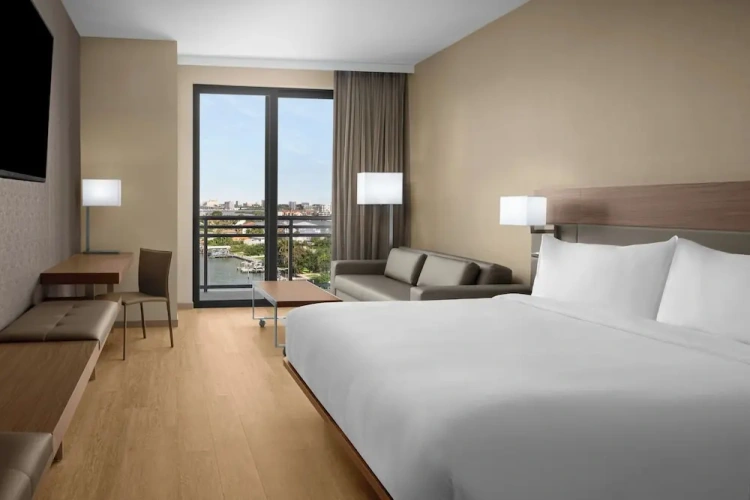 Standard Double room with balcony