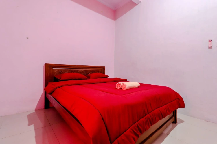 Bed in Dorm (female dorm)