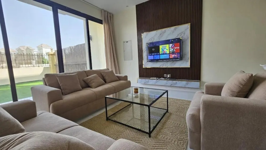 Elegant 2-bed Villa And&nbsp;hall, G,1