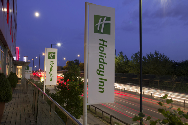 Holiday Inn London - West photo 23