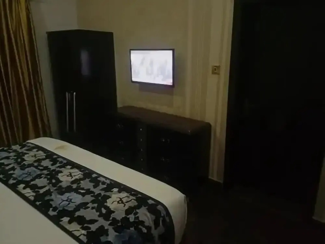 IBD Hotel and Suites