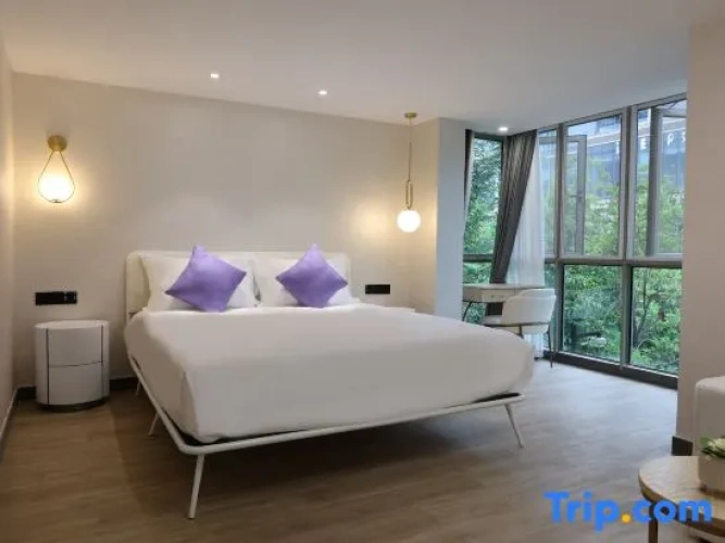 Standard Double room with view