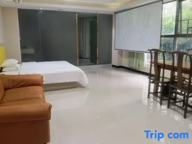 Deluxe Double Suite