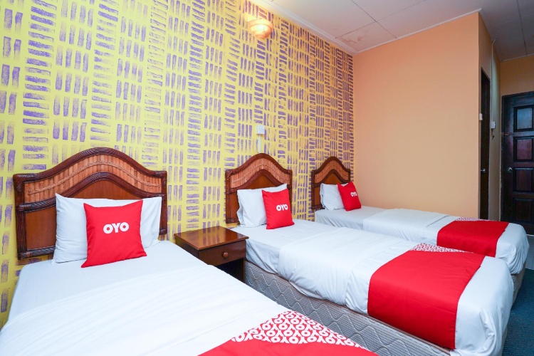 Quadruple Family Suite