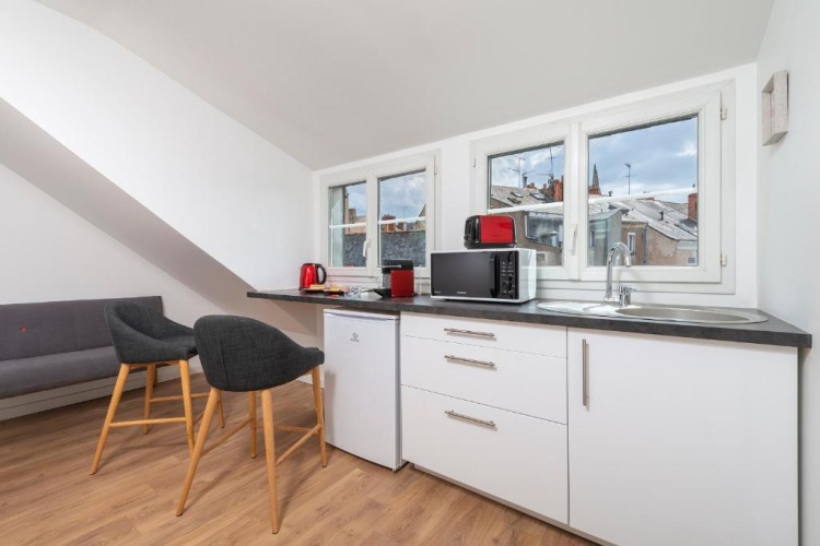 2 Bedrooms Apartment
