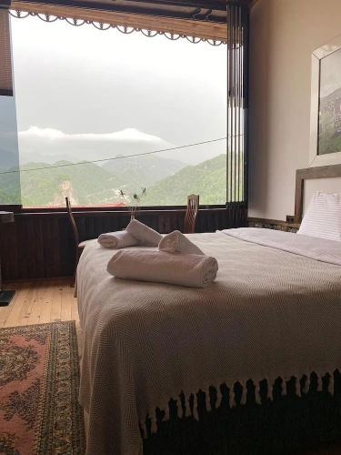 1 Bedroom Comfort Triple room with mountain view