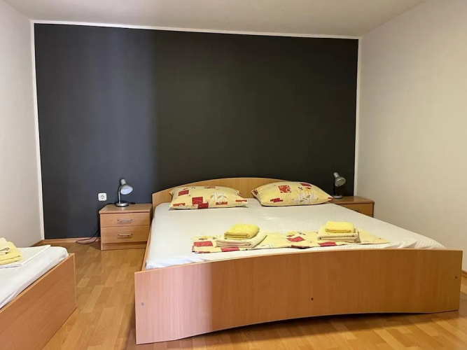 Apartments Leut
