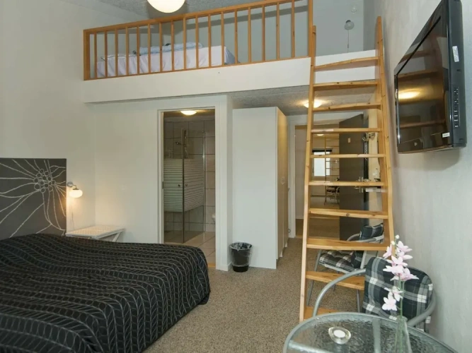 Guest rooms