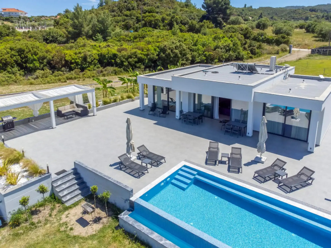 Continent Villas