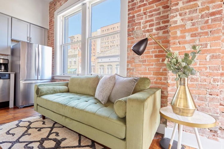 1 Bedroom Apartment