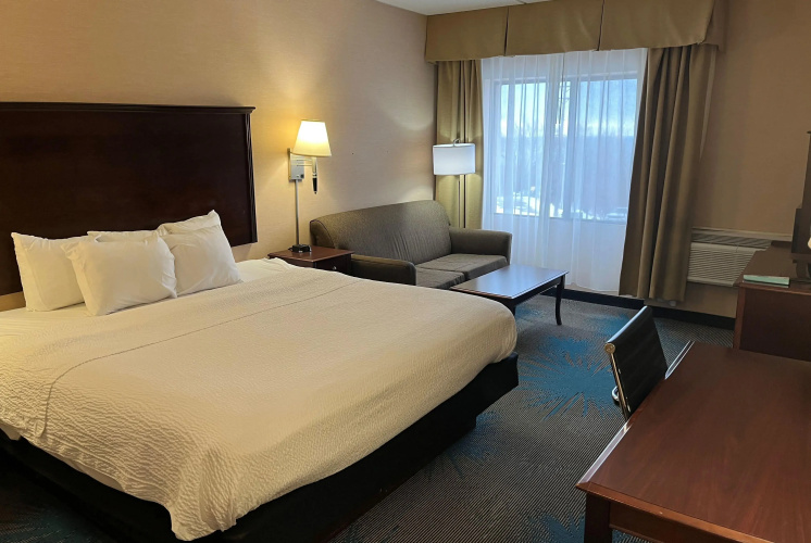 Days Inn by Wyndham Duluth Lakewalk