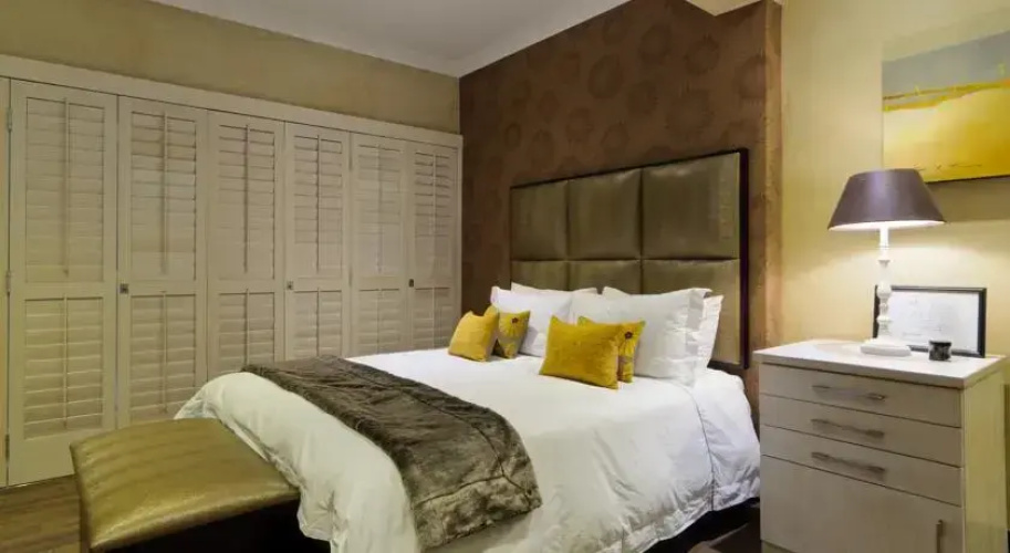 Executive Suites at 555